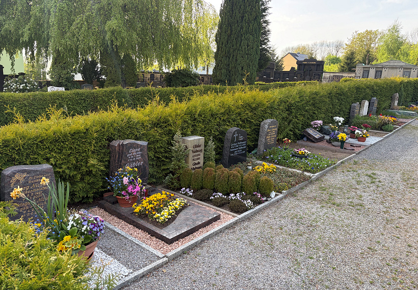friedhof grossroehrsdorf wahlgrab urne